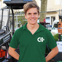 Une mini-pelle de 840kg avec un moteur Briggs & Stratton de 13.5CV - la CP09 de Chargeur Plus